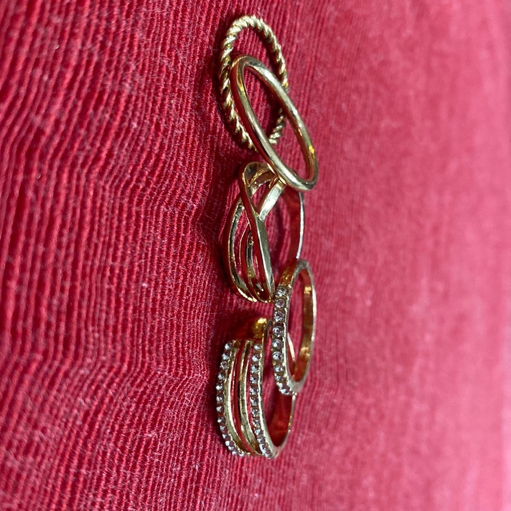 5 piece gold ring set